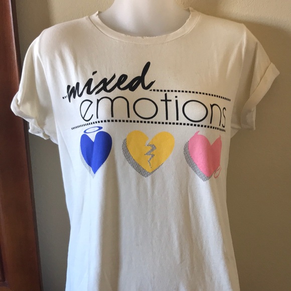 Wildfox Mixed emotions crew neck tee raw hem NWT rare hearts love - Picture 1 of 5